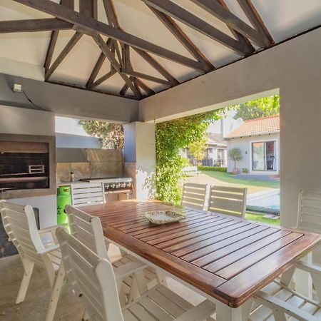 בוקסבורג Angelica Guest House מראה חיצוני תמונה