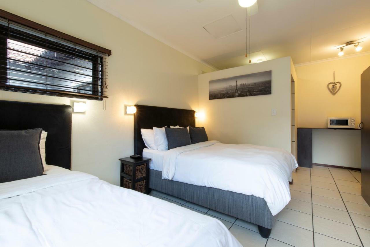 בוקסבורג Angelica Guest House מראה חיצוני תמונה